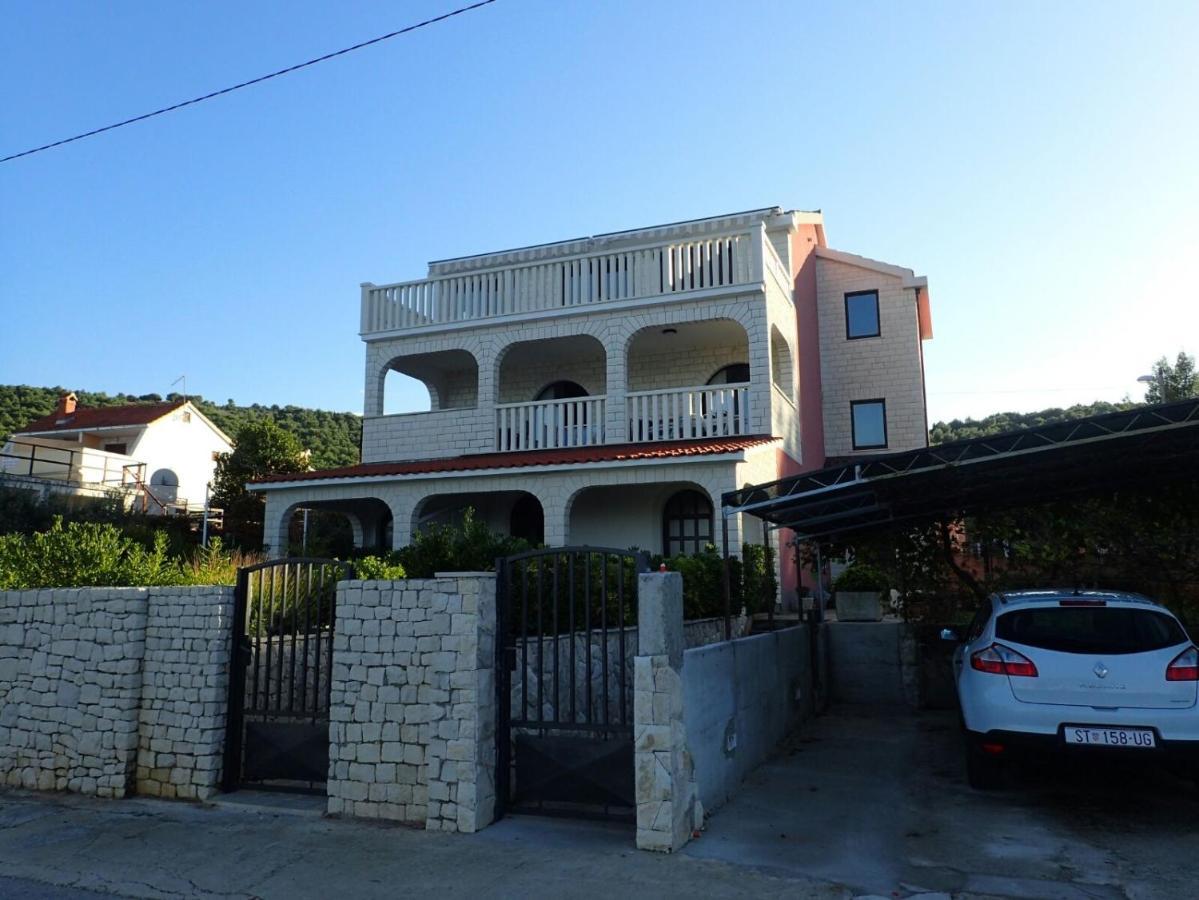 Apartments By The Sea Slatine, Ciovo - 1128 Zewnętrze zdjęcie
